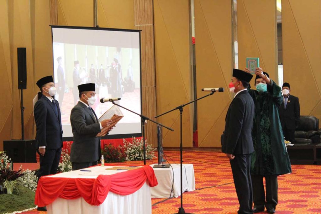 Ade Nandang Resmi Jadi Anggota DPRD KBB